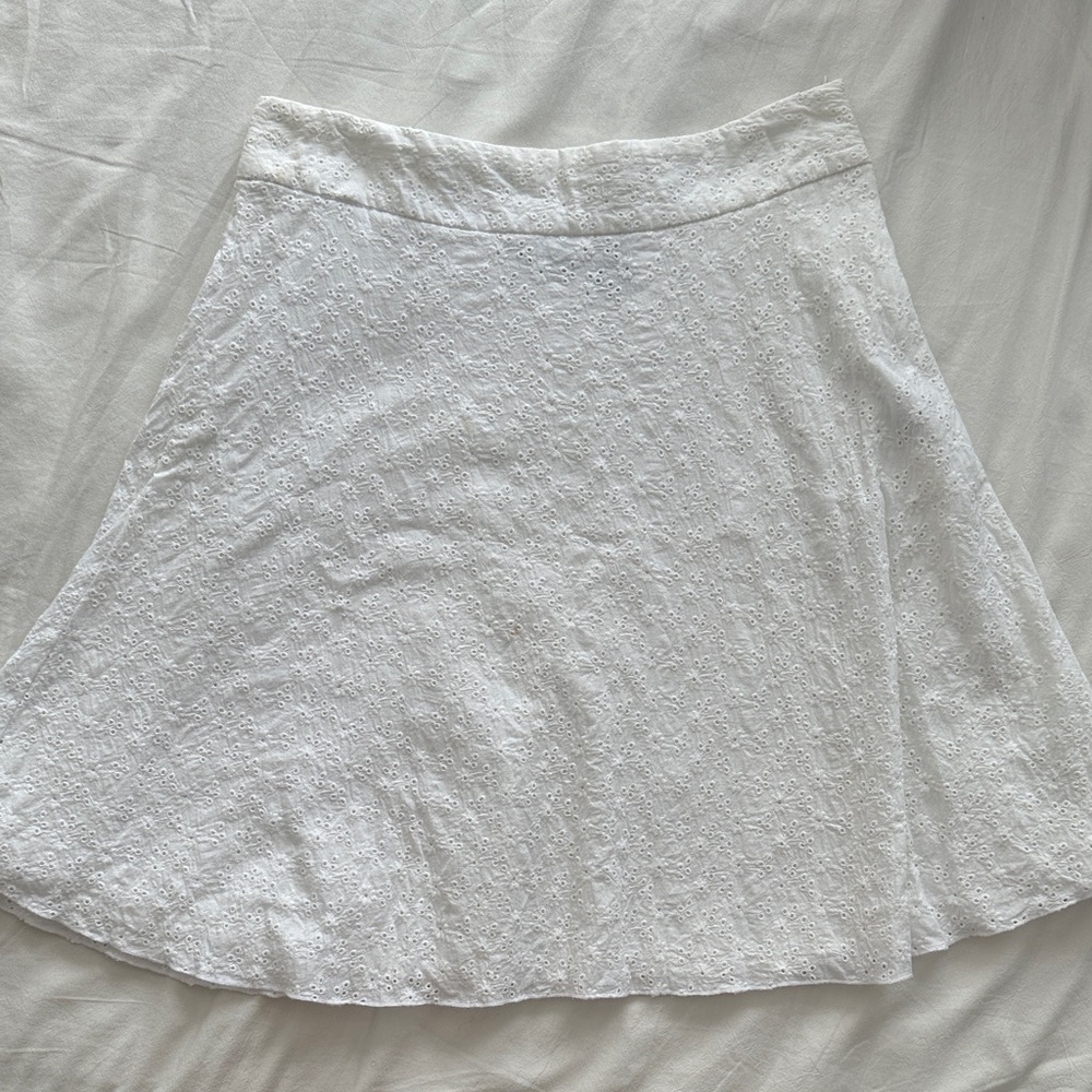 Elegant White Lace Skirt